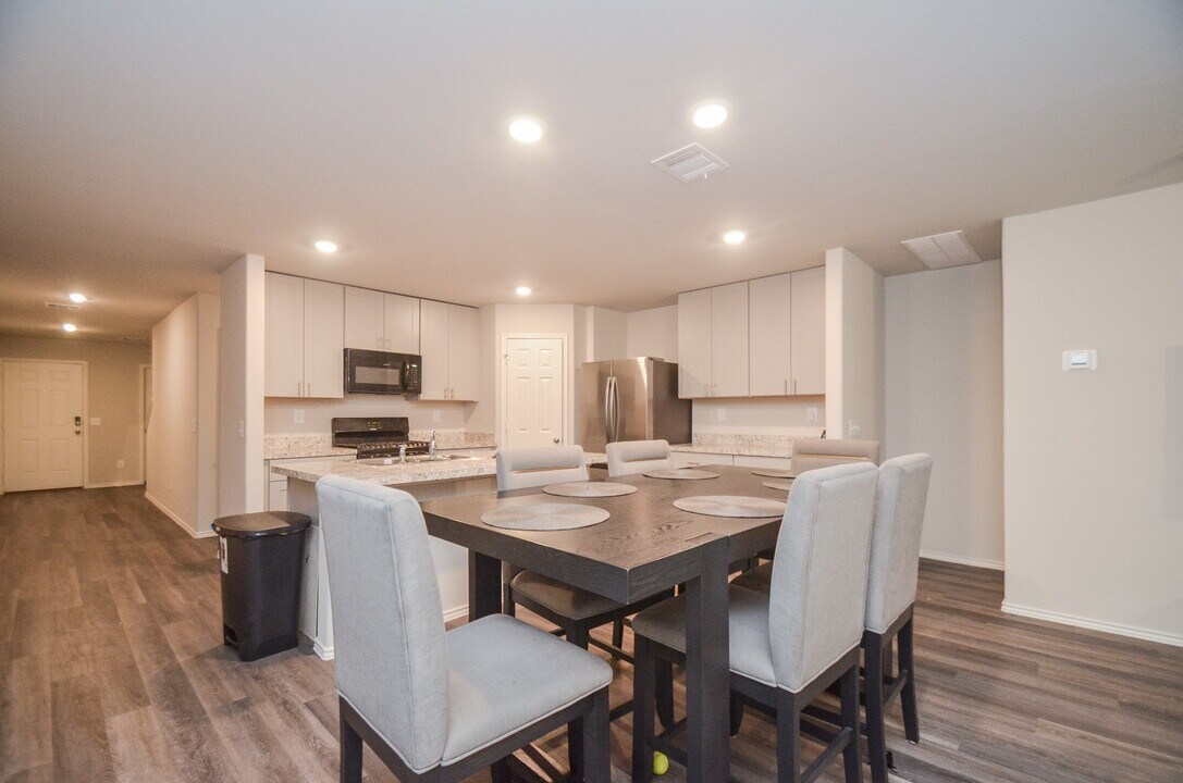 2250 Yelverton Ter Trl in Spring, TX - Building Photo