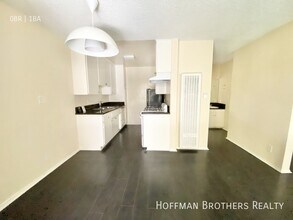 1825 Butler Ave, Unit 5 in Los Angeles, CA - Foto de edificio - Building Photo