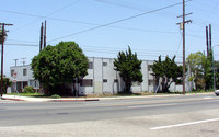 6800 Varna Ave in Van Nuys, CA - Foto de edificio - Building Photo