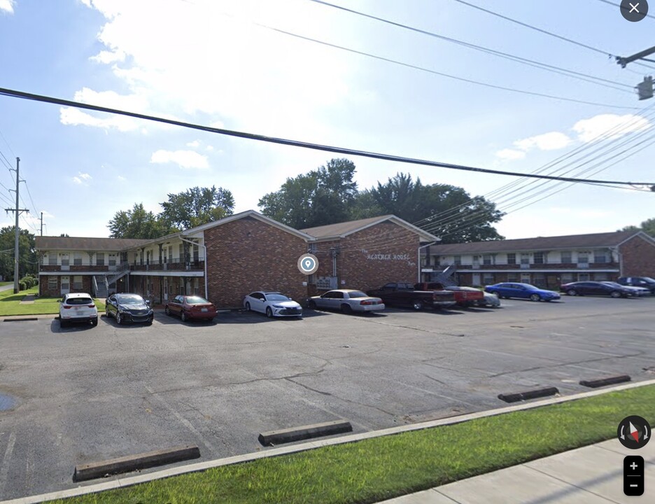 1900-1908 Farnsley Rd in Louisville, KY - Building Photo