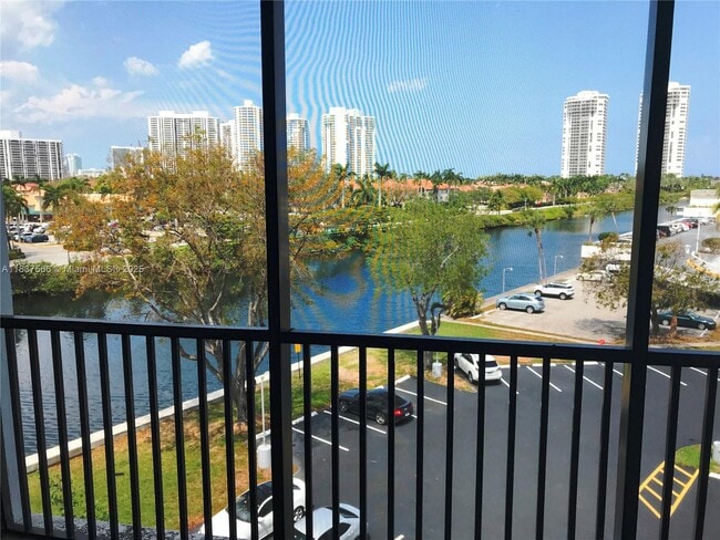 property at 3475 N Country Club Dr