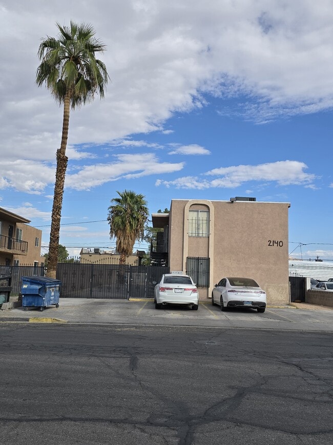 2140 Webster St, Unit D