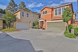 12071 Sycamore Ln in Garden Grove, CA - Building Photo - Building Photo