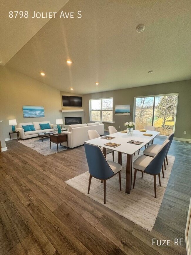 8798 Joliet Ave S in Cottage Grove, MN - Building Photo - Building Photo