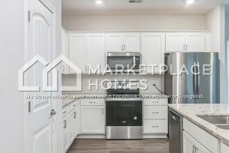 24 Pomona Cir in Savannah, GA - Building Photo - Building Photo
