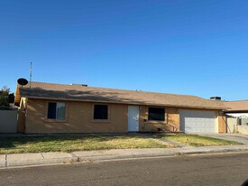 4649 W 19th St in Yuma, AZ - Building Photo