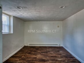 291 Harral Ave in Bridgeport, CT - Building Photo - Building Photo