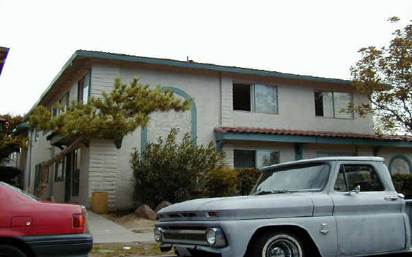 698-700 Richmond Ave in San Jose, CA - Foto de edificio - Building Photo