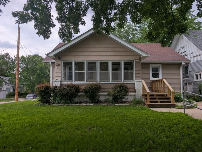 property at 1722 Isabella St