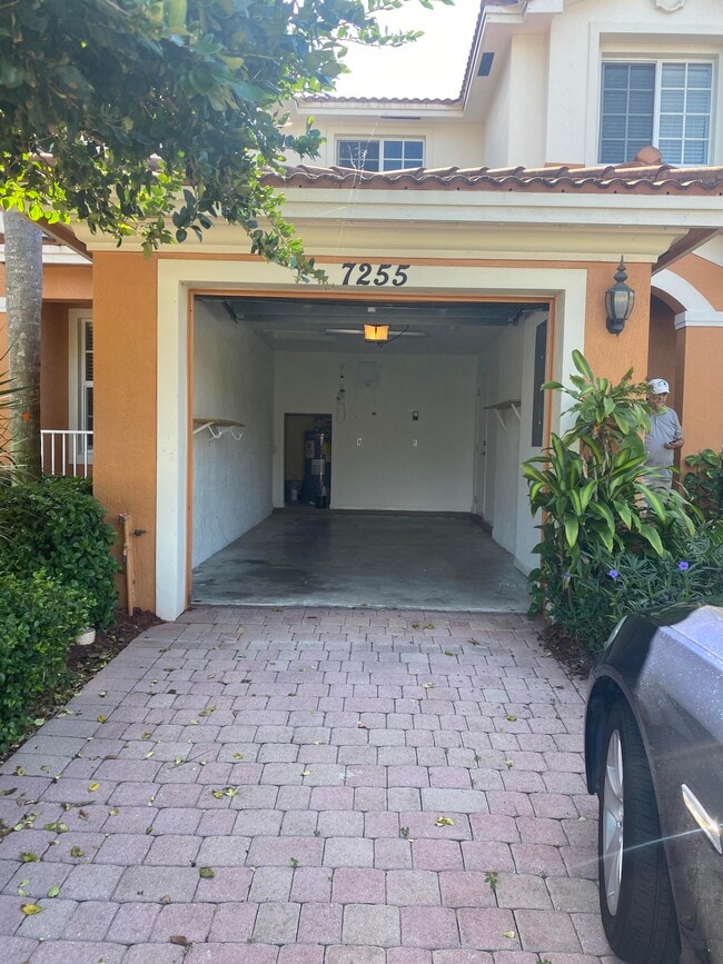7255 Briella Dr in Boynton Beach, FL - Building Photo - Building Photo