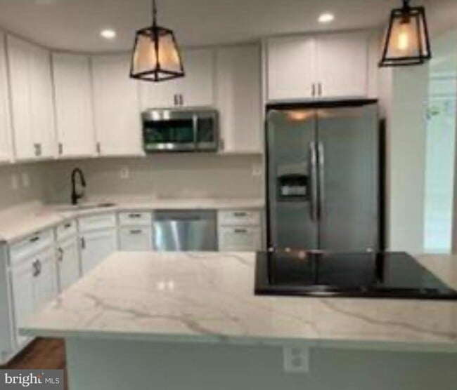 property at 4005 Braddock Rd