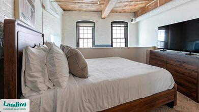 121 S Fremont Ave, Unit 211 in Baltimore, MD - Building Photo - Building Photo