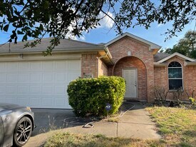 3731 Elise Way in Dallas, TX - Building Photo