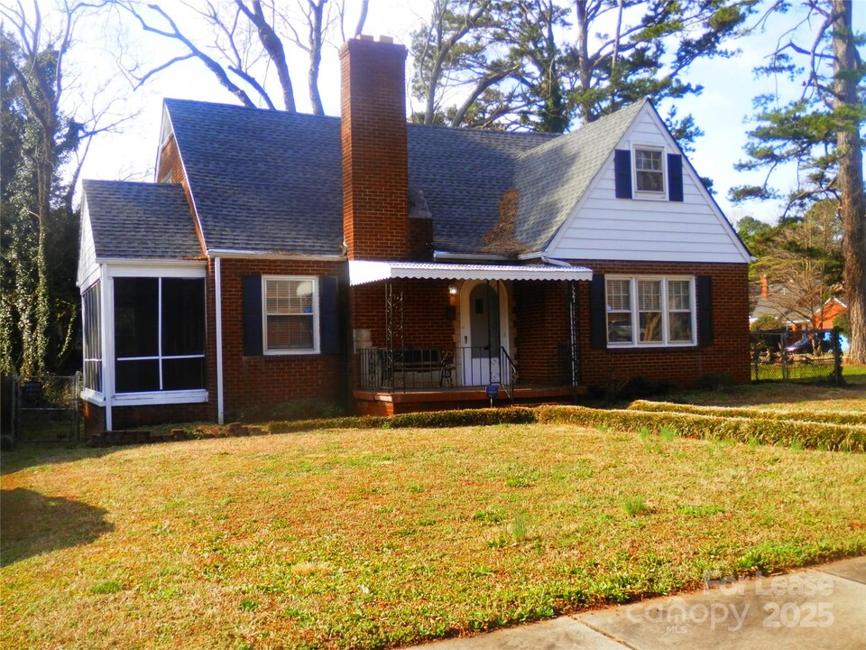 1721 Patton Ave in Charlotte, NC - Building Photo