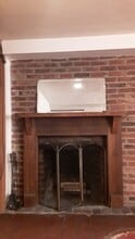 503 4th St SE, Unit B in Washington, DC - Building Photo - Building Photo
