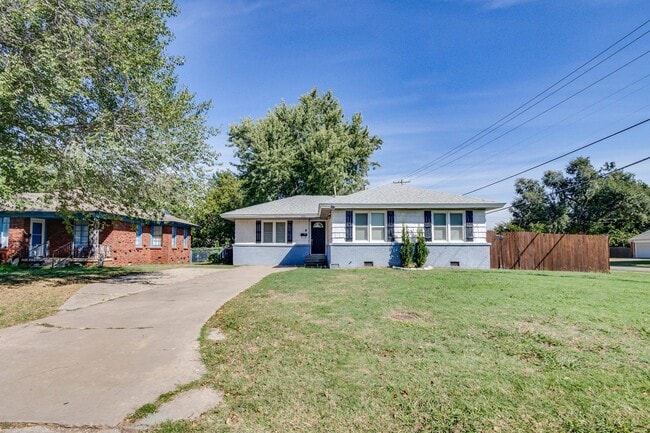 property at 1701 Andover Ct