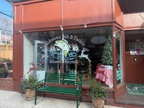 503 E Potomac St, Unit B in Brunswick, MD - Foto de edificio - Building Photo