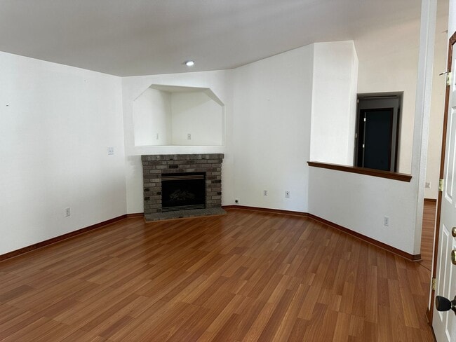16019 SE 255th Pl in Covington, WA - Building Photo - Building Photo