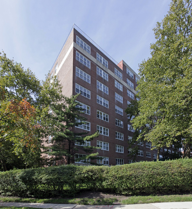 Parkway House in Glen Ridge, NJ - Foto de edificio