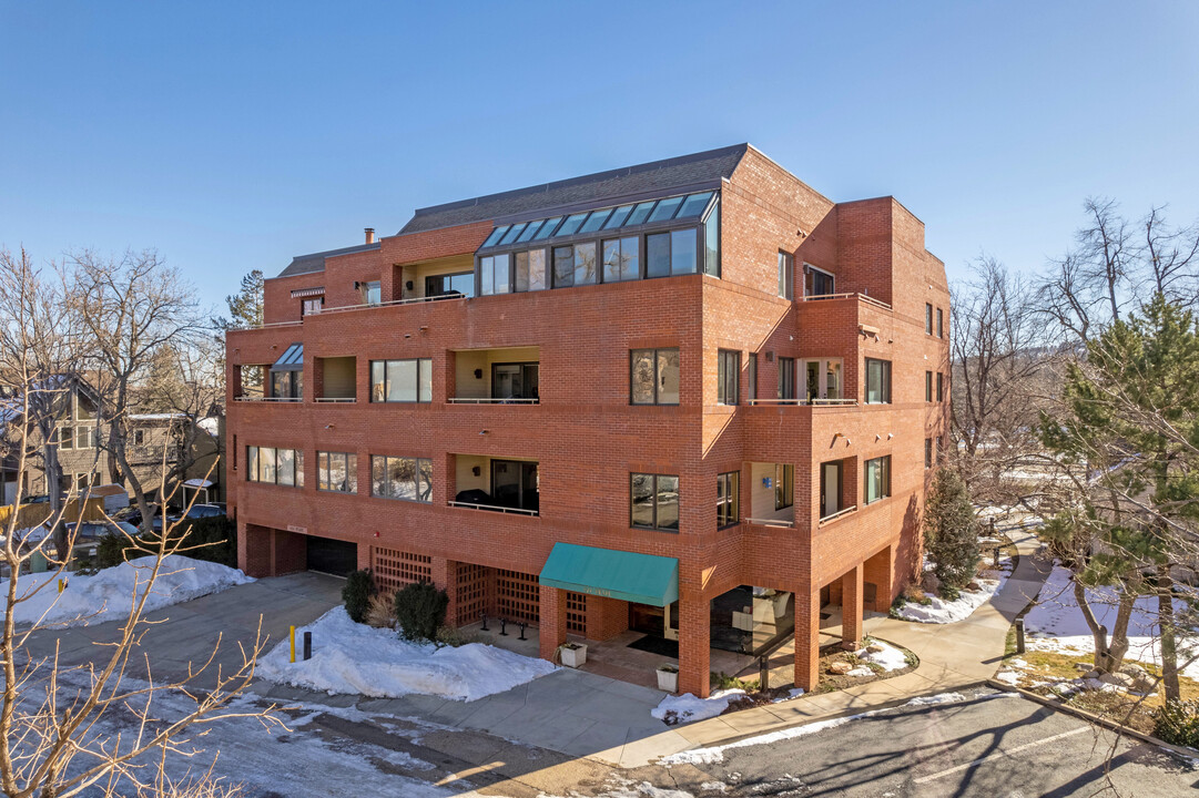 624 Pearl St in Boulder, CO - Building Photo