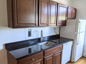 905 Elmwood Ave in Evanston, IL - Foto de edificio - Building Photo