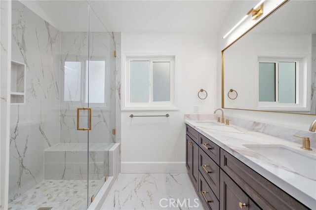 property at 377 Roycroft Ave