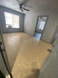 4617 Market St photo'