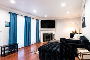 1004 Airport Blvd, Unit SI ID1514081P in San Jose, CA - Building Photo