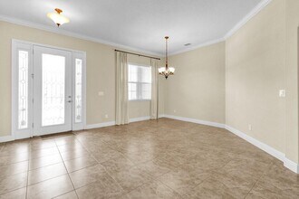 1280 S Village Square in Vero Beach, FL - Building Photo - Building Photo