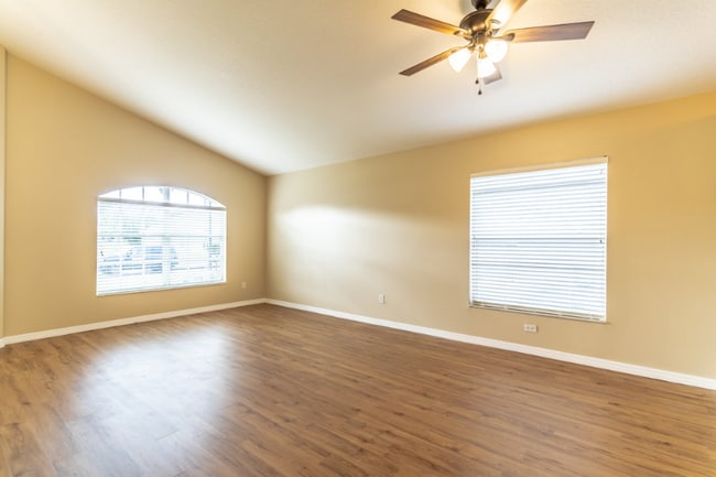 4363 Northern Dancer Way in Orlando, FL - Foto de edificio - Building Photo