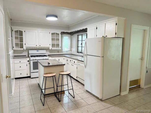 18171 Kilbirnie Ave in Lathrup Village, MI - Building Photo - Building Photo