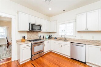 5829 Clara St in New Orleans, LA - Building Photo - Building Photo