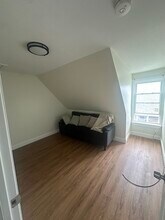 45 Melrose Ave, Unit 3 in Pawtucket, RI - Building Photo - Building Photo