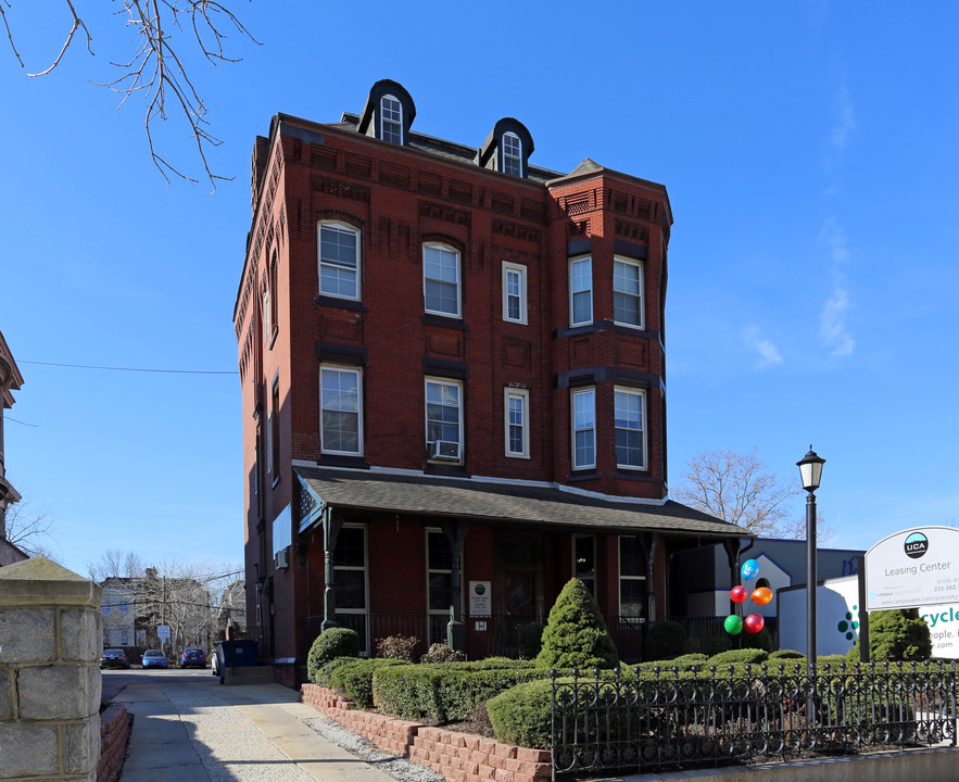 University City Associates in Philadelphia, PA - Foto de edificio