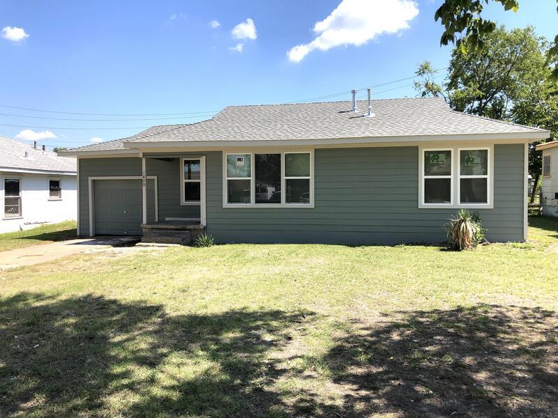 1809 Langford St in Greenville, TX - Building Photo