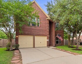 8206 Point Pendleton Dr in Tomball, TX - Foto de edificio - Building Photo