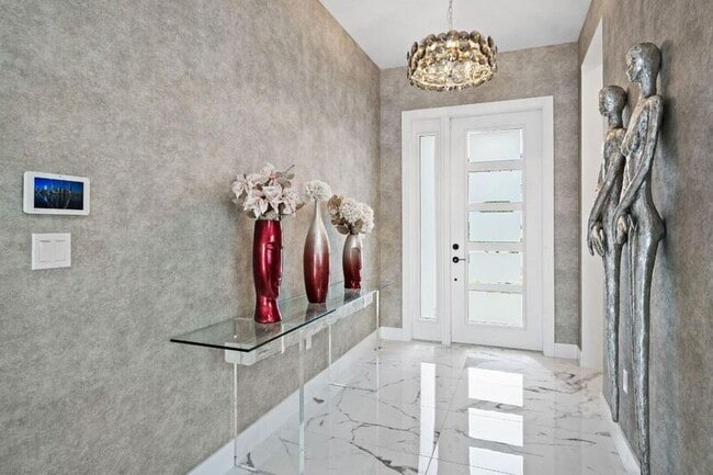 8599 Tower Bridge Ct in Boca Raton, FL - Building Photo - Building Photo