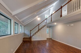 625 Mercer Dr in Hermitage, TN - Foto de edificio - Building Photo