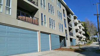 369 palm ave, Unit 27 in Oakland, CA - Building Photo