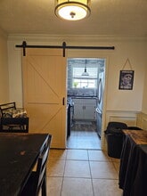 4210 Lake Underhill Rd, Unit Apt D in Orlando, FL - Building Photo - Building Photo