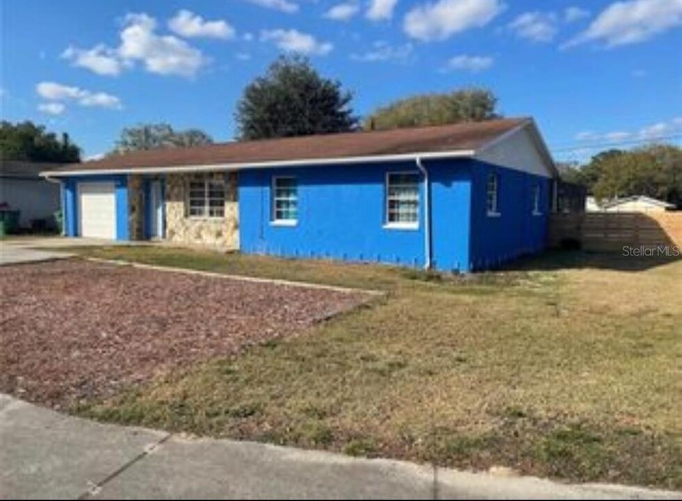 39219 5th Ave in Zephyrhills, FL - Building Photo