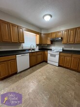 1458 Golf Course Rd in West Jefferson, NC - Building Photo - Building Photo