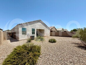 4873 E Living Stone Way in San Tan Valley, AZ - Foto de edificio - Building Photo