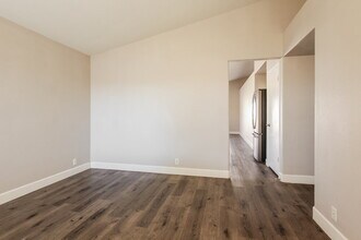15746 W Young St in Surprise, AZ - Building Photo - Building Photo