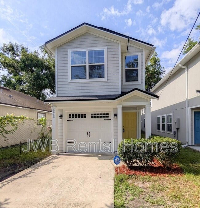 8950 Dandy Ave in Jacksonville, FL - Building Photo - Building Photo