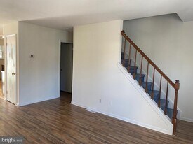 325 Barley Dr in Newark, DE - Building Photo