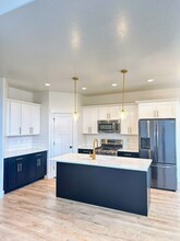 16101 S Truss Dr in Bluffdale, UT - Building Photo - Building Photo