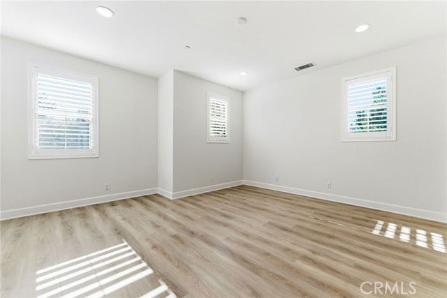 137 Halo in Irvine, CA - Building Photo - Building Photo