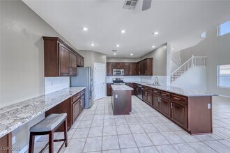 3608 Julia Waldene Ct in Las Vegas, NV - Building Photo - Building Photo