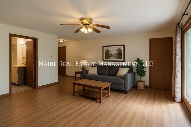 6 Hartley St, Unit 7 in Lewiston, ME - Building Photo - Building Photo